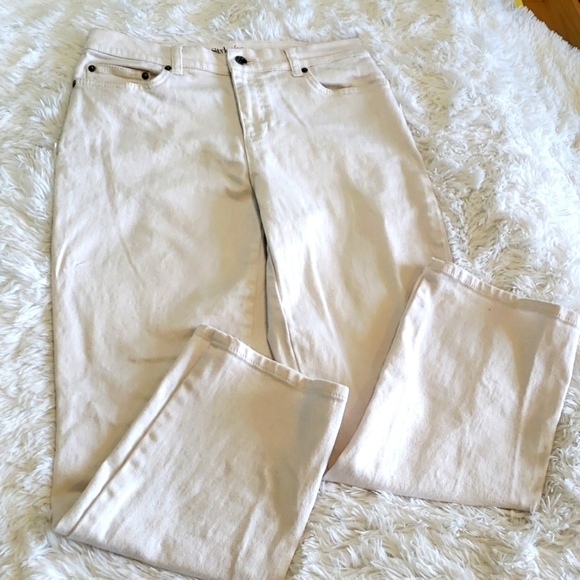 Style & Co Jeans "Easy" White Jeans, Size 6 short - Picture 1 of 6